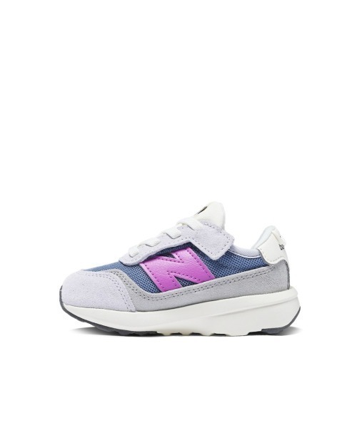 Kinetics(キネティクス)の「New Balance 370(ニューバランス NW370)(スニーカー・キッズ・パープル系・14.0cm/16.0cm/15.0cm)」の2枚目の写真