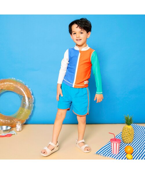 BREEZE（ブリーズ）の「【UVカット/ジュニア対応】前開き長袖ラッシュガード（ラッシュガード・キッズ・ターコイズブルー/ネイビー/レインボー・80/90/100/110/120/130/140/150）」の8枚目の写真