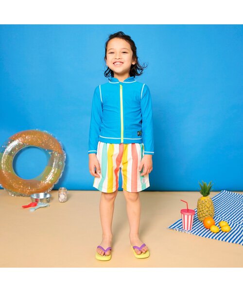 BREEZE（ブリーズ）の「【UVカット/ジュニア対応】前開き長袖ラッシュガード（ラッシュガード・キッズ・ターコイズブルー/ネイビー/レインボー・80/90/100/110/120/130/140/150）」の13枚目の写真