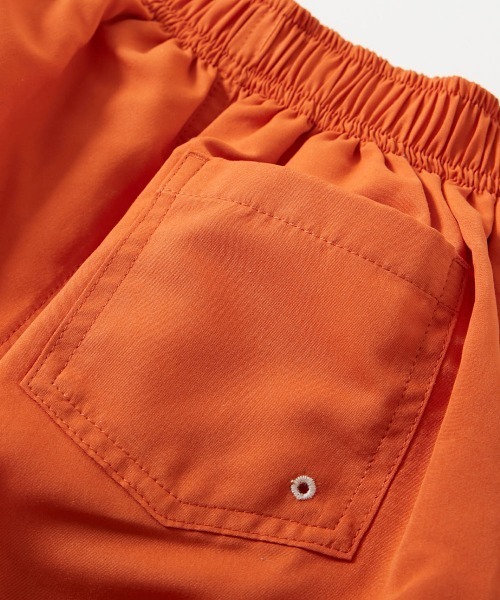 devirock（デビロック）の「【みんつく】 ウエストがワンタッチで調整できる ネオンサーフパンツ水着（水着・キッズ・ブルー系1/ピンク系1/オレンジ系1/ブラック/エメラルド/レモンイエロー/グリーン系1・100cm/110cm/120cm/130cm/140cm/150cm/160cm）」の12枚目の写真