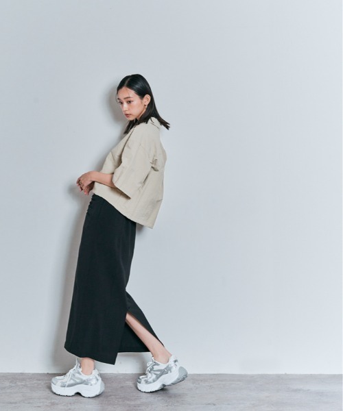 W:Huku(フーク)の「撥水 サファリシャツ ショート丈 ジャケット / 半袖 ハーフスリーブ(ノーカラージャケット・レディース・グレー/ベージュ系/ブラック・M/L)」の17枚目の写真