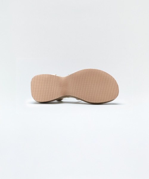 Lucida（ルシーダ）の「Lesath/ラッシュリボンチャンキー厚底サンダル（サンダル・レディース・ブラック/シルバー/ゴールド/グリーン・35/36/37/38/39）」の20枚目の写真