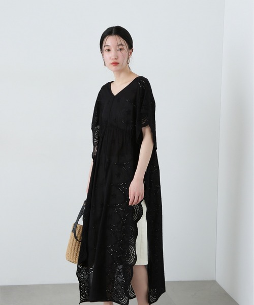 N.（N. Natural Beauty Basic）（エヌエヌナチュラルビューティーベーシック）の「スカラップレースワンピース（ワンピース・レディース・オフホワイト/ブラック・MEDIUM）」の2枚目の写真