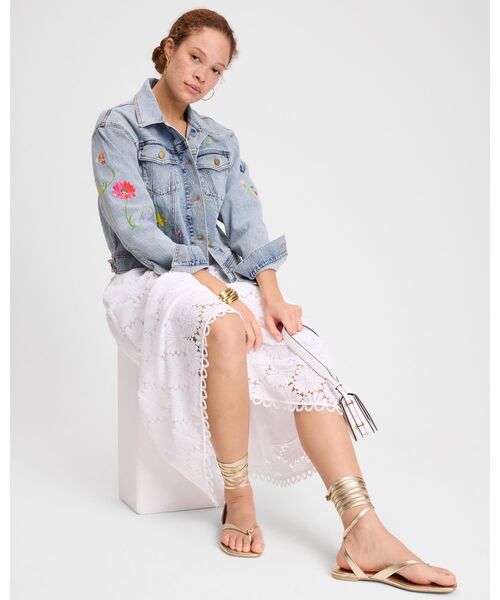 kate spade new york(ケイトスペード ニューヨーク)の「フローラル エンブロイダード ジーン ジャケット(デニムジャケット・レディース・ブルー・MEDIUM/SMALL/X-SMALL)」の7枚目の写真