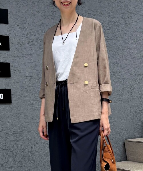 MICO COULIER（ミコクリエ）の「サップノーカラージャケット（ノーカラージャケット・レディース・キャメル/グレイッシュベージュ/チャコールグレー・38）」の18枚目の写真