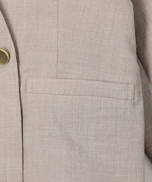 MICO COULIER（ミコクリエ）の「サップノーカラージャケット（ノーカラージャケット・レディース・キャメル/グレイッシュベージュ/チャコールグレー・38）」の5枚目の写真