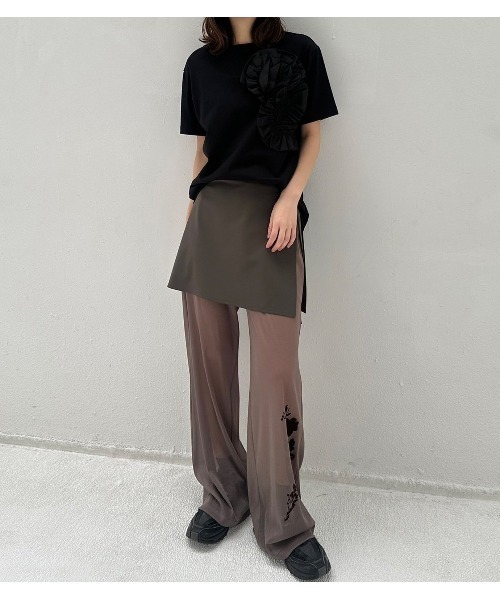 LE CIEL BLEU(ルシェルブルー)の「シアーリラックスパンツwフロックフラワー / Sheer Relax Pant w/Flocked Flower(その他パンツ・レディース・グレー/ブラウン/ブラック・34/36/38)」の3枚目の写真