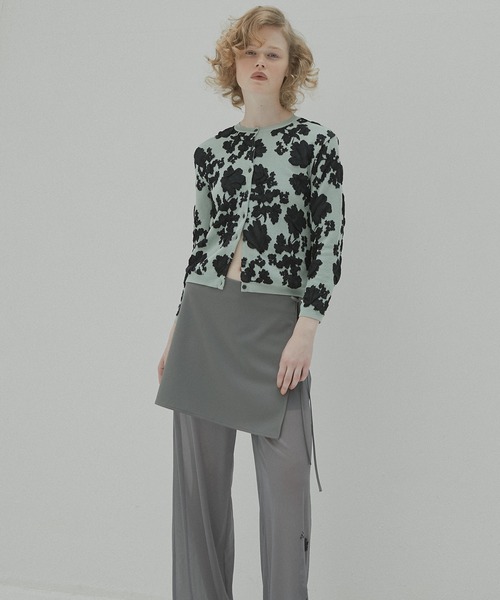 LE CIEL BLEU(ルシェルブルー)の「シアーリラックスパンツwフロックフラワー / Sheer Relax Pant w/Flocked Flower(その他パンツ・レディース・グレー/ブラウン/ブラック・34/36/38)」の15枚目の写真