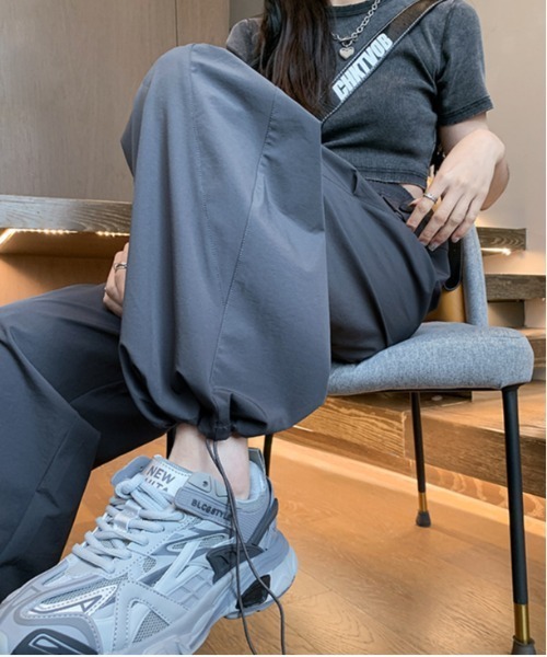 NiiNa(ニーナ)の「【 NiiNa / ニーナ 】ハイウェストゴムミリタリーパンツ(その他パンツ・レディース・グレー/カーキ/ベージュ/ブラック/グレイッシュベージュ・LARGE/MEDIUM/SMALL)」の22枚目の写真