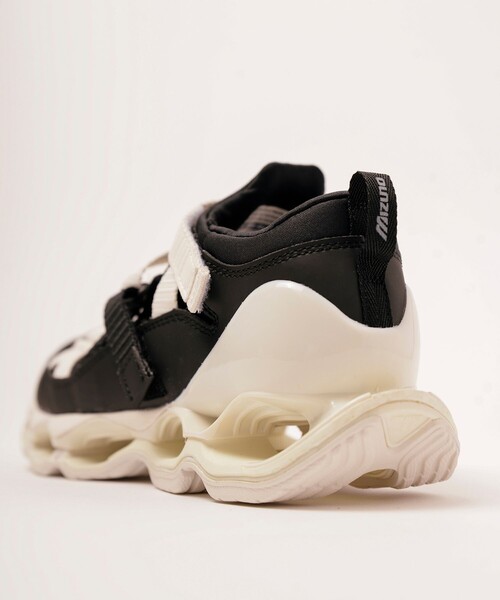 MIZUNO（ミズノ　）の「【MIZUNO(ミズノ)】WAVE PROPHECY STRAP（スニーカー・レディース・ブラック/ブラック系その他・23/24/25）」の7枚目の写真