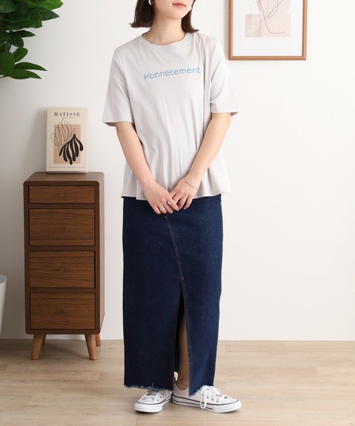 EGLANTINE(エグランティーヌ)の「EGLANTINE ロゴプリントAライン半袖Tシャツ【日本製】(Tシャツ/カットソー・レディース・シルバーグレー/オフホワイト/オレンジ/イエロー/ラベンダー・40)」の13枚目の写真