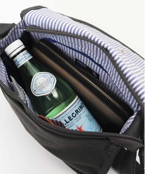 moz(モズ)の「moz モズ ZZEI-24 フラップショルダーバッグ(ショルダーバッグ・レディース・ネイビー/ブラック/ベージュ系その他/グレー×ピンク/トリコロール/グレー系その他/ブラック×ベージュ・FREE)」の22枚目の写真