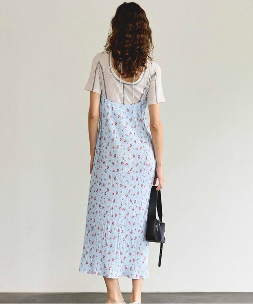 MAISON SPECIAL(メゾンスペシャル)の「Small Flower Pleated Dress/スモールフラワープリーツワンピース■セットアップ対応■(ワンピース・レディース・ブラック/ブルー・36/38)」の8枚目の写真