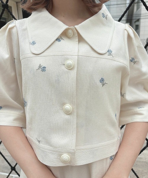 F i.n.t（フィント）の「【セットアップ対応】小花刺繍ショートシャツジャケット　夏服（その他アウター・レディース・ブルーグレー/アイボリー・FREE）」の5枚目の写真