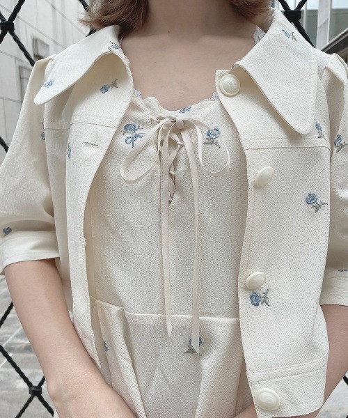 F i.n.t（フィント）の「【セットアップ対応】小花刺繍ショートシャツジャケット　夏服（その他アウター・レディース・ブルーグレー/アイボリー・FREE）」の8枚目の写真