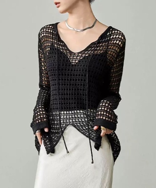 WESTSEA(ウエストシー)の「透かし編 ニットトップス / シアーニット 長袖 Vネック 無地(ニット/セーター・レディース・ブラック/グレー・FREE)」の2枚目の写真