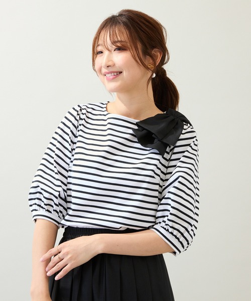 Rose Tiara(ローズティアラ)の「【接触冷感/綿100%/手洗いOK】ビッグリボンカットソー/ボーダー(Tシャツ/カットソー・レディース・ブラック・38/42/46)」の1枚目の写真