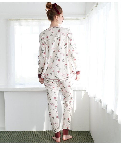 PEACH JOHN（ピーチジョン）の「【腹巻き付き◎肌ざわりの良いコットン混生地】サーマルＨＡＲＡマキパジャマ（ルームウェア/パジャマ・レディース・オフホワイト/ネイビー/ライトピンク/ライトブルーグレー/アイボリー/レッド・S/M/M/L）」の13枚目の写真