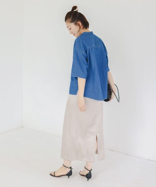 le.coeur blanc(ルクールブラン)の「スタンドネックパールボタンハーフスリーブシャツ(シャツ/ブラウス・レディース・ブルー/サックスブルー・38)」の17枚目の写真