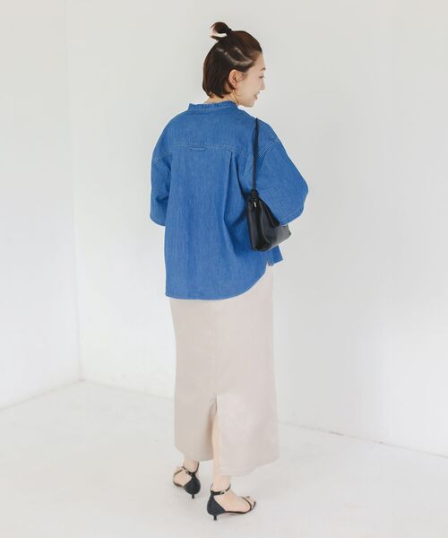 le.coeur blanc(ルクールブラン)の「スタンドネックパールボタンハーフスリーブシャツ(シャツ/ブラウス・レディース・ブルー/サックスブルー・38)」の18枚目の写真