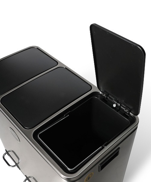 DULTON(ダルトン)の「3 COMPARTMENT BIN 54/ゴミ箱 18L×3(ダストボックス・メンズ・シルバー・FREE)」の11枚目の写真