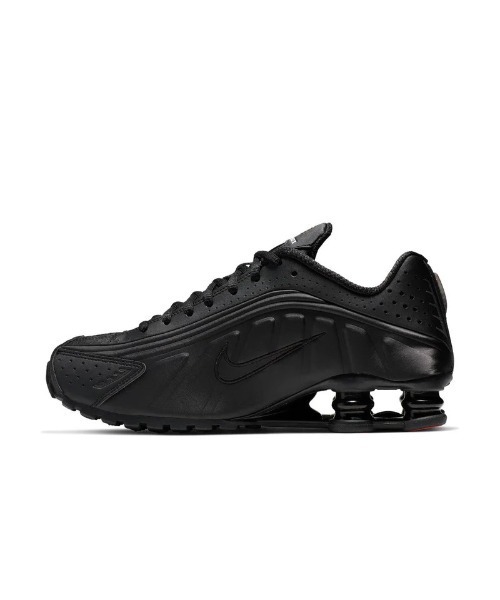 NIKE(ナイキ)の「NIKE Wmns Shox R4(ナイキ ウィメンズ ショックス R4)(スニーカー・レディース・ブラック系・25cm/24.5cm/23.5cm/23cm/25.5cm/26cm/26.5cm/28cm/28.5cm/29cm)」の3枚目の写真