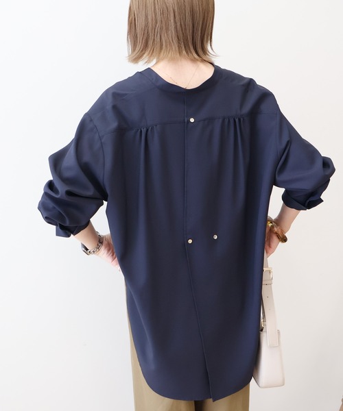 AMERICAN HOLIC(アメリカンホリック)の「金ボタンバックシャンロングシャツ(シャツ/ブラウス・レディース・アイボリー/ダークグリーン/ネイビー・M/L)」の11枚目の写真