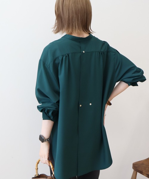 AMERICAN HOLIC(アメリカンホリック)の「金ボタンバックシャンロングシャツ(シャツ/ブラウス・レディース・アイボリー/ダークグリーン/ネイビー・M/L)」の15枚目の写真