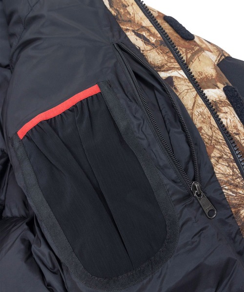 THE NORTH FACE（ザノースフェイス）の「THE NORTH FACE Novelty Baltoro Light Jacket / ザ・ノース・フェイス ノベルティー バルトロ ライト ジャケット（ダウンジャケット/コート・メンズ・カモフラージュ・S/M/L/XL/XXL）」の5枚目の写真