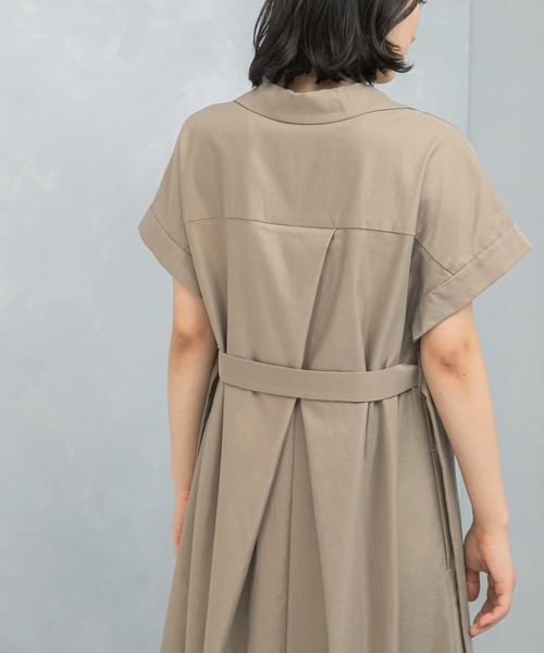 URBAN RESEARCH ROSSO WOMEN（アーバンリサーチ　ロッソ）の「オープンカラーベルト付ワンピース（ワンピース・レディース・チャコールグレー・FREE）」の10枚目の写真