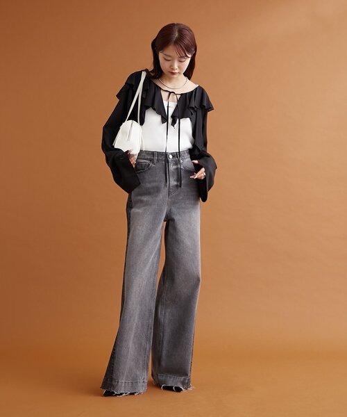 mystic(ミスティック)の「【4色展開◎】ラッフルボレロブラウス(シャツ/ブラウス・レディース・ブルー/オフホワイト/ブラック/ブラウン・FREE)」の15枚目の写真