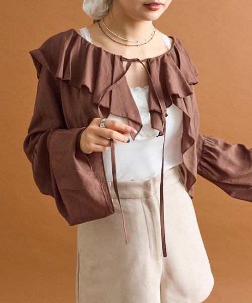 mystic(ミスティック)の「【4色展開◎】ラッフルボレロブラウス(シャツ/ブラウス・レディース・ブルー/オフホワイト/ブラック/ブラウン・FREE)」の22枚目の写真