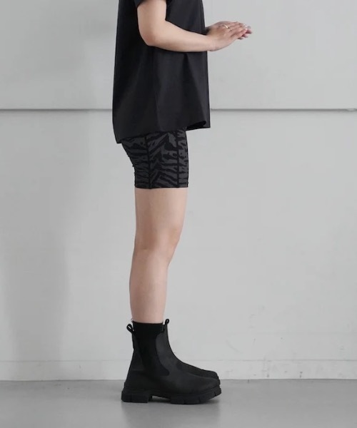 GANNI（ガニー）の「GANNI Active ultra high waist shorts（その他パンツ・レディース・ブラック・SMALL）」の2枚目の写真