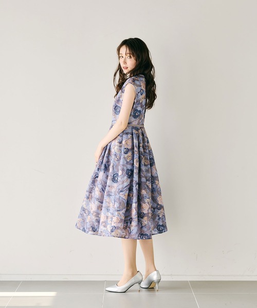 Audie a Muses(オーディアミューズ)の「アールヌーボー調刺繍ワンピース(ワンピース・レディース・ブルー/グリーン・38/40/42/36)」の14枚目の写真