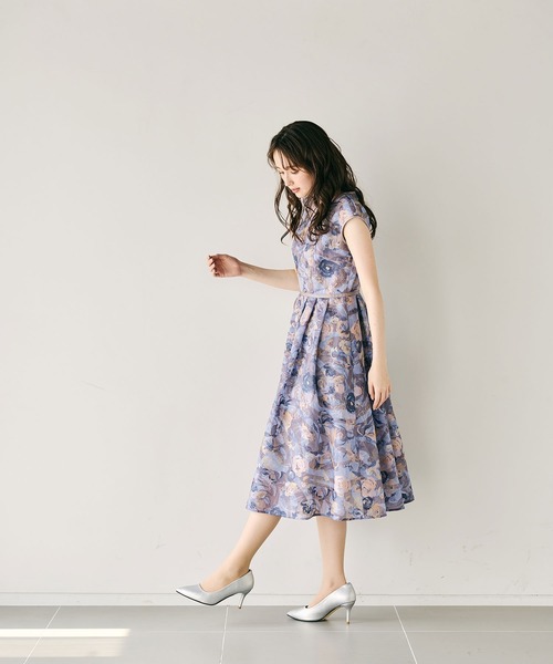 Audie a Muses(オーディアミューズ)の「アールヌーボー調刺繍ワンピース(ワンピース・レディース・ブルー/グリーン・38/40/42/36)」の15枚目の写真