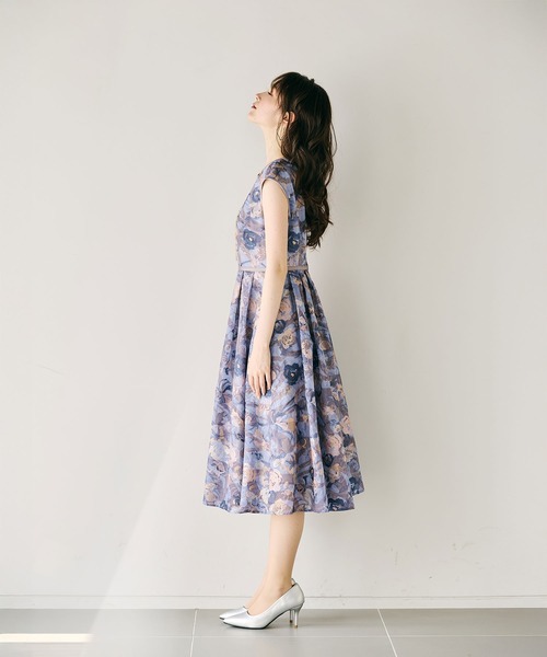 Audie a Muses(オーディアミューズ)の「アールヌーボー調刺繍ワンピース(ワンピース・レディース・ブルー/グリーン・38/40/42/36)」の18枚目の写真