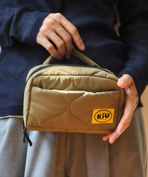KiU（キウ）の「パデッドポーチL（ポーチ）」