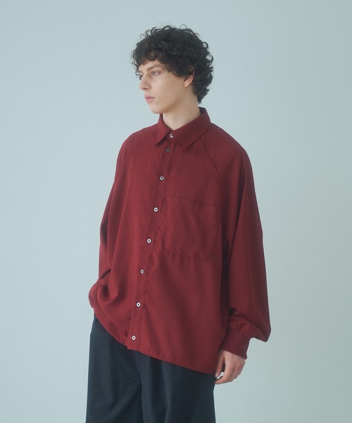 DOOPZ（ドープス）の「OVERSIZED DOLMAN SLEEVE SHIRT - オーバーサイズドルマンスリーブシャツ（シャツ/ブラウス・メンズ・レッド/ホワイト/ブラック・LARGE/MEDIUM/SMALL）」の3枚目の写真