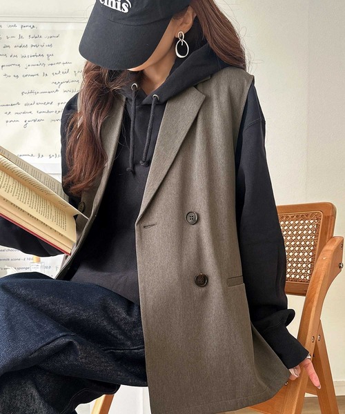 classicalelf（クラシカルエルフ）の「いつものコーデに重ねるだけ。即、今っぽこなれ感。ダブルジャケットジレベスト（ベスト・レディース・ブラウン/ベージュ/ブラック・MEDIUM/LARGE/X-LARGE/SMALL）」の12枚目の写真