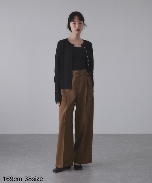 ADAM ET ROPE'（アダムエロペ）の「セレクトレングスクルーネックニットカーディガン（カーディガン/ボレロ・レディース・ブラック/パープル/ブラウン/オフホワイト・38/36）」の5枚目の写真