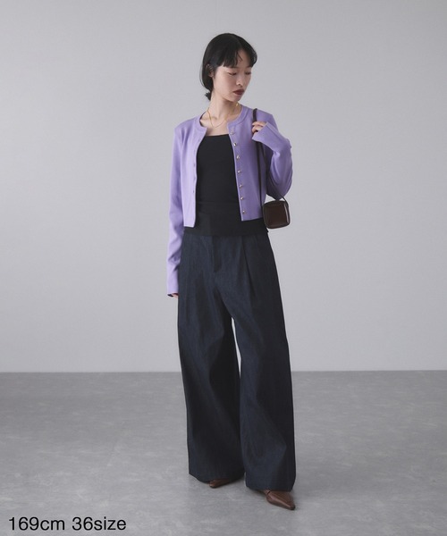 ADAM ET ROPE'（アダムエロペ）の「セレクトレングスクルーネックニットカーディガン（カーディガン/ボレロ・レディース・ブラック/パープル/ブラウン/オフホワイト・38/36）」の7枚目の写真