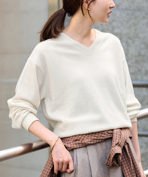 カシミヤブレンドウールVネックニット（ニット/セーター）｜FRAMeWORK