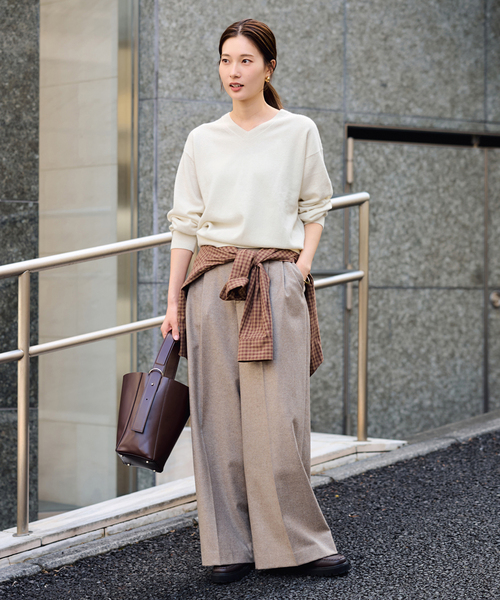 セール】カシミヤブレンドウールVネックニット（ニット/セーター