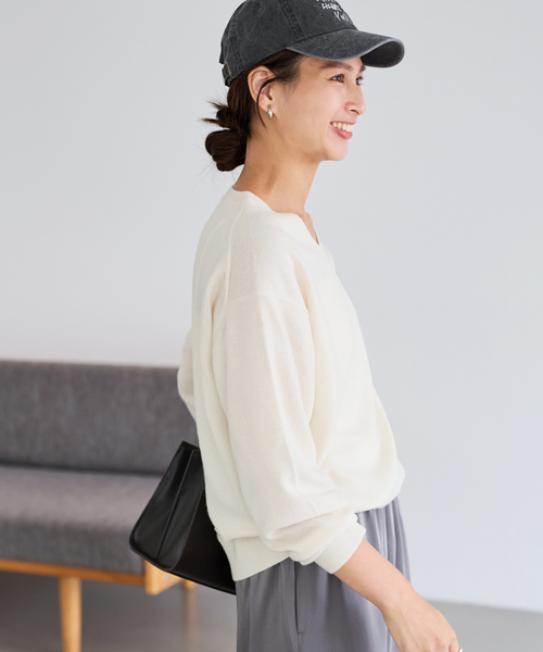 セール】カシミヤブレンドウールVネックニット（ニット/セーター