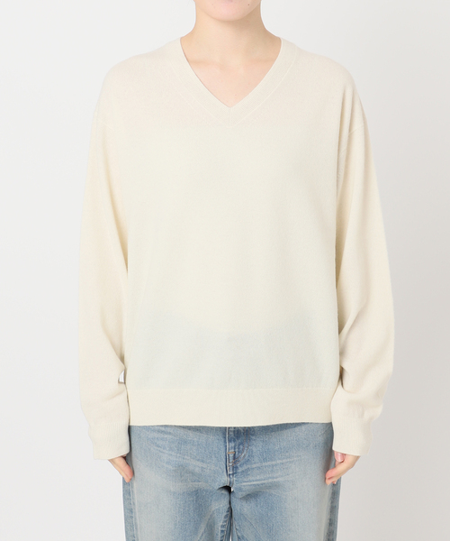 カシミヤブレンドウールVネックニット（ニット/セーター