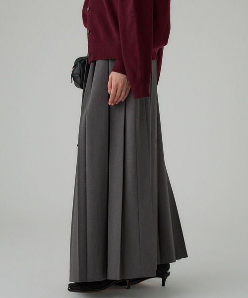 BABYLONE（バビロン）の「プリーツフレアスカート（スカート・レディース・チャコール/グレイッシュベージュ・34inch/36inch）」の12枚目の写真