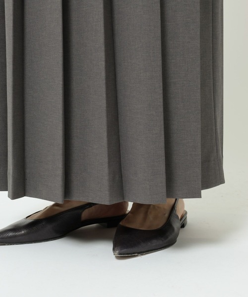 BABYLONE（バビロン）の「プリーツフレアスカート（スカート・レディース・チャコール/グレイッシュベージュ・34inch/36inch）」の5枚目の写真