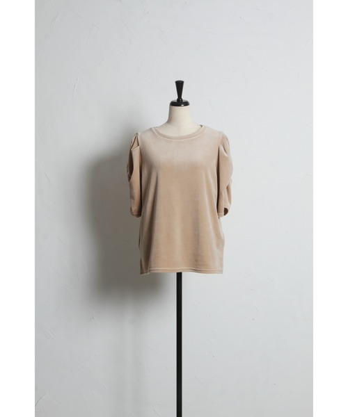 tocco closet（トッコ　クローゼット）の「【ZOZO限定】ツイストタックベロアトップス（Tシャツ/カットソー・レディース・ブラック/ベージュ・M）」の21枚目の写真