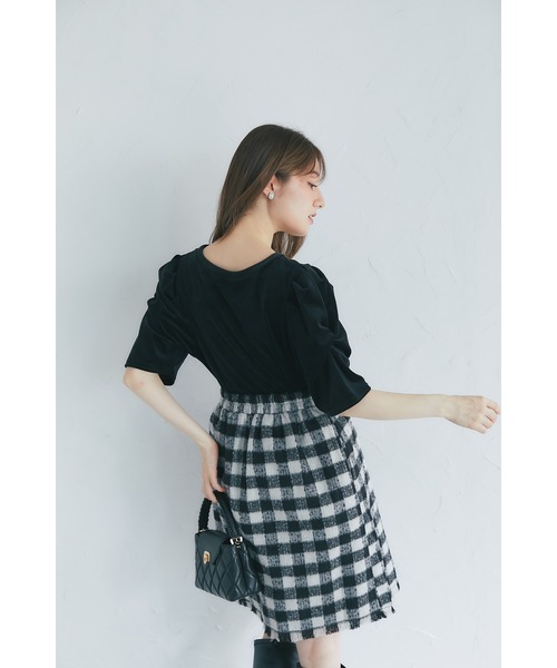 tocco closet（トッコ　クローゼット）の「【ZOZO限定】ツイストタックベロアトップス（Tシャツ/カットソー・レディース・ブラック/ベージュ・M）」の12枚目の写真