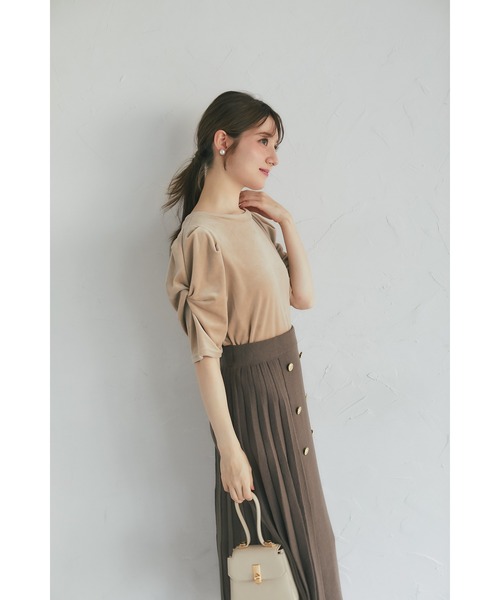tocco closet（トッコ　クローゼット）の「【ZOZO限定】ツイストタックベロアトップス（Tシャツ/カットソー・レディース・ブラック/ベージュ・M）」の18枚目の写真